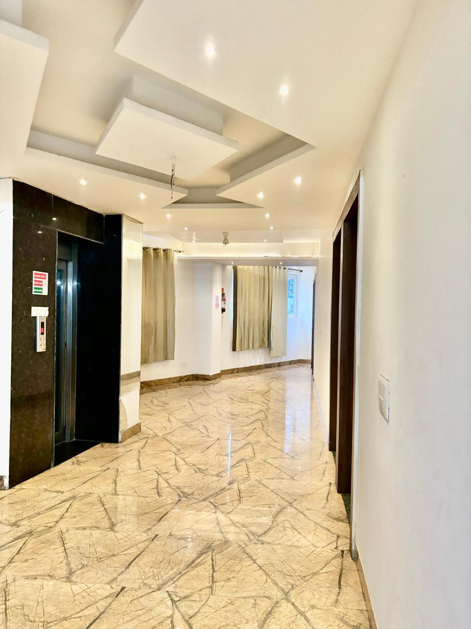 Hotel Pushpanjali New Delhi Exterior photo